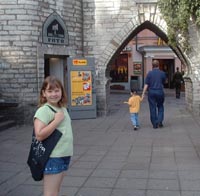 Beverley, Dave and Howard on Viru
