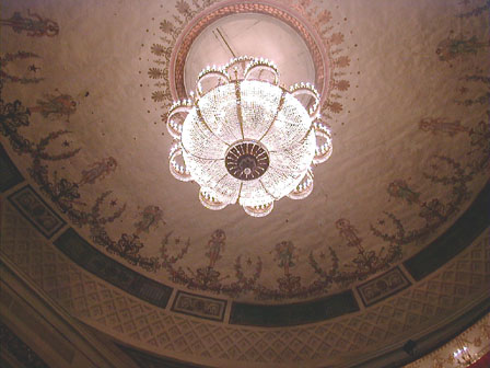 Alexandrinsky Theatre - The central chandelier