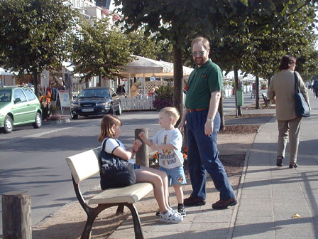 Travem&uuml;nde - Beverley, Howard & Dave on Vorderreihe